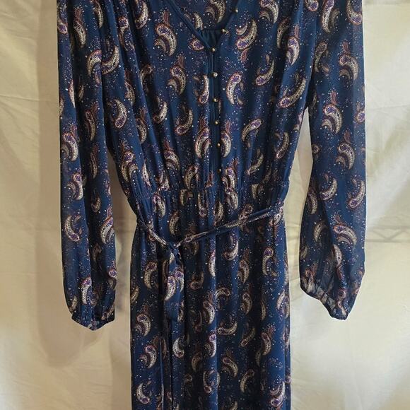 Dresses & Skirts - DR2 Long-sleeved Mesh Maxi Dress Size M